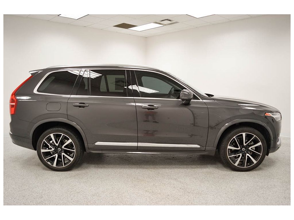 2023 Volvo XC90 B6 AWD Plus 7-Seater