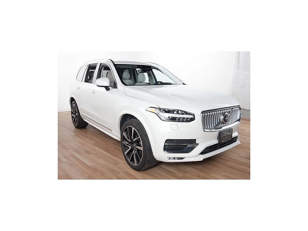 2023 Volvo XC90 B6 Plus 7-Seater