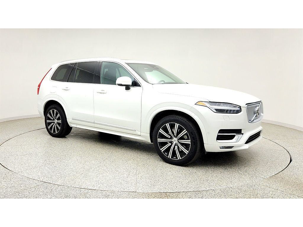 2023 Volvo XC90 B6 Plus Bright