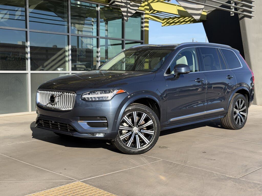 2023 Volvo XC90 B6 Plus Bright