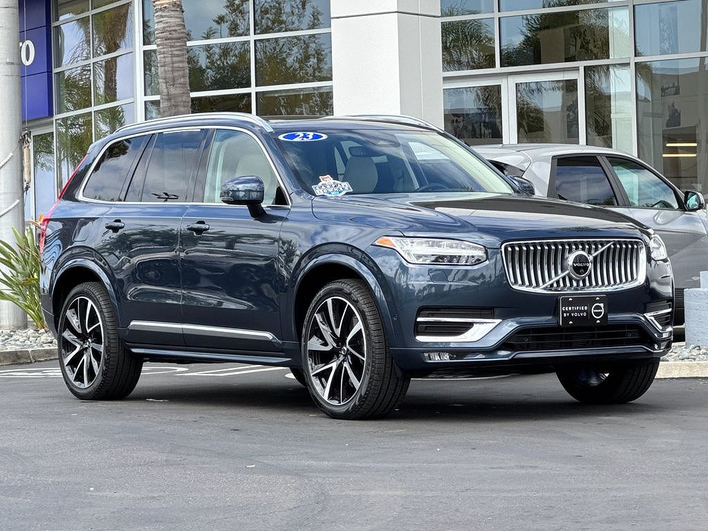 2023 Volvo XC90 B6 Plus Bright