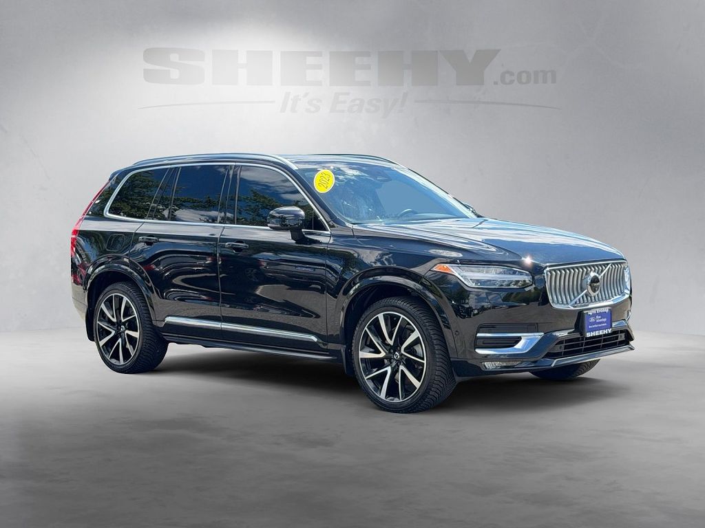 2023 Volvo XC90 B6 Plus Bright