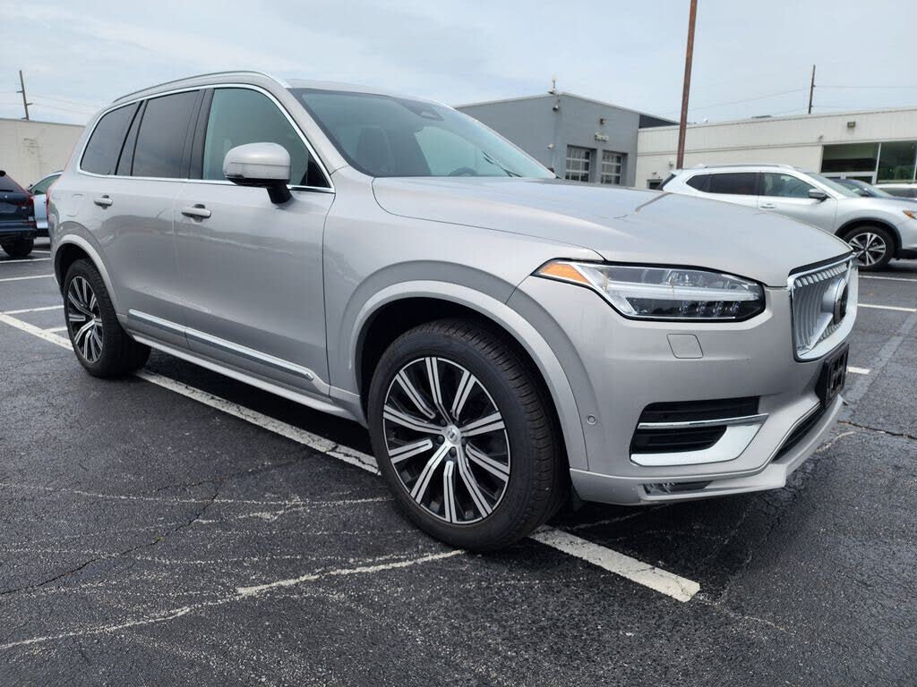 2023 Volvo XC90 B6 Plus Bright