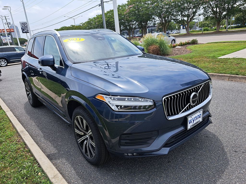 2023 Volvo XC90 B6 Core
