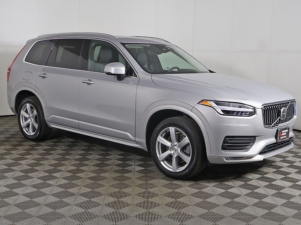 2023 Volvo XC90 B6 Core