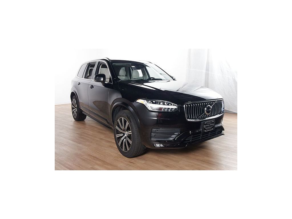 2023 Volvo XC90 B6 Core