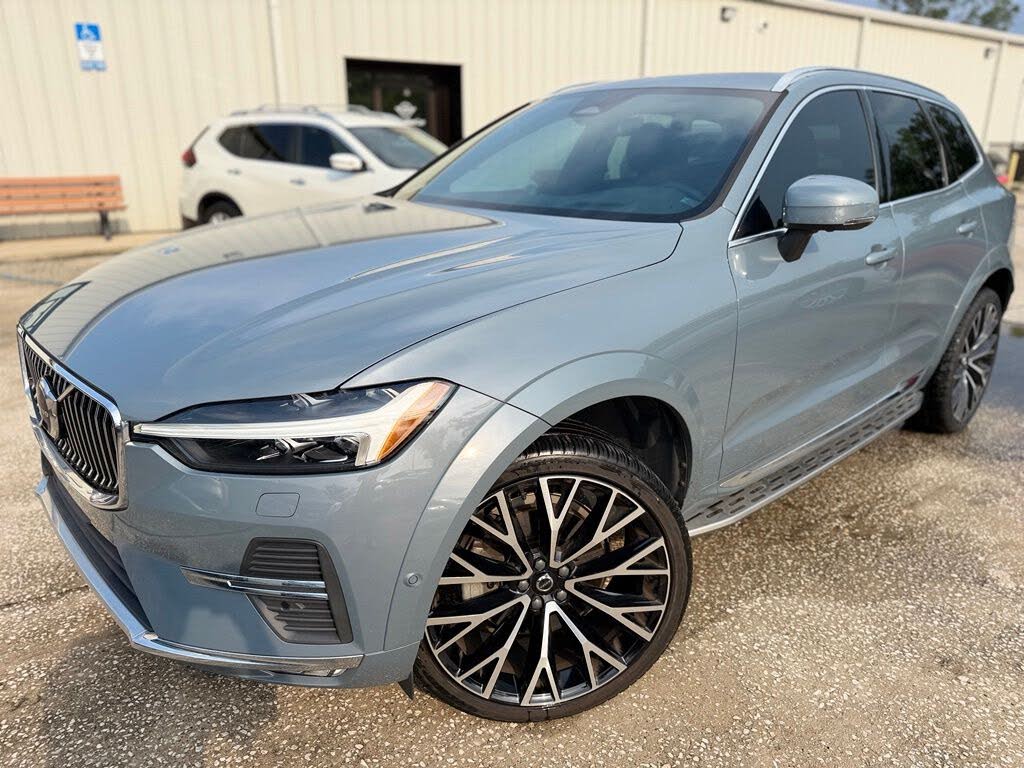 2022 Volvo XC60 B6 Inscription