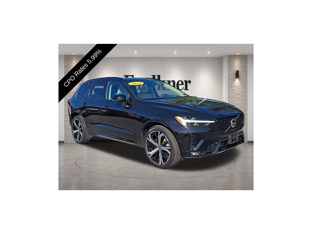 2023 Volvo XC60 B6 Ultimate Dark
