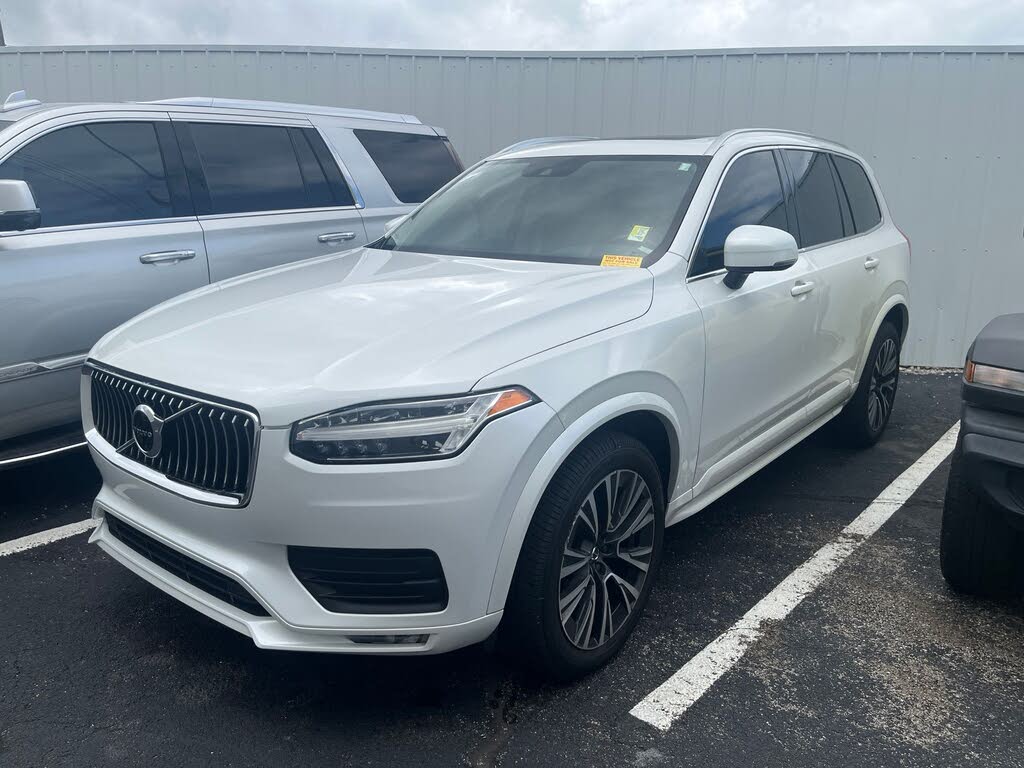2020 Volvo XC90 T5 Momentum