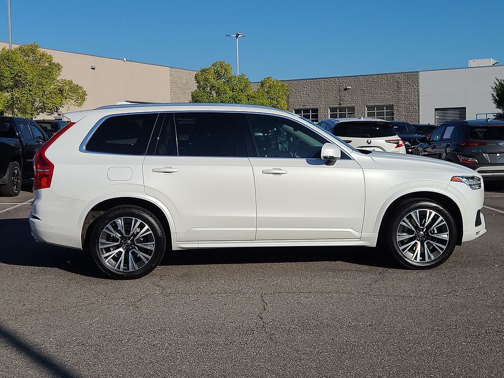 2020 Volvo XC90 T5 Momentum
