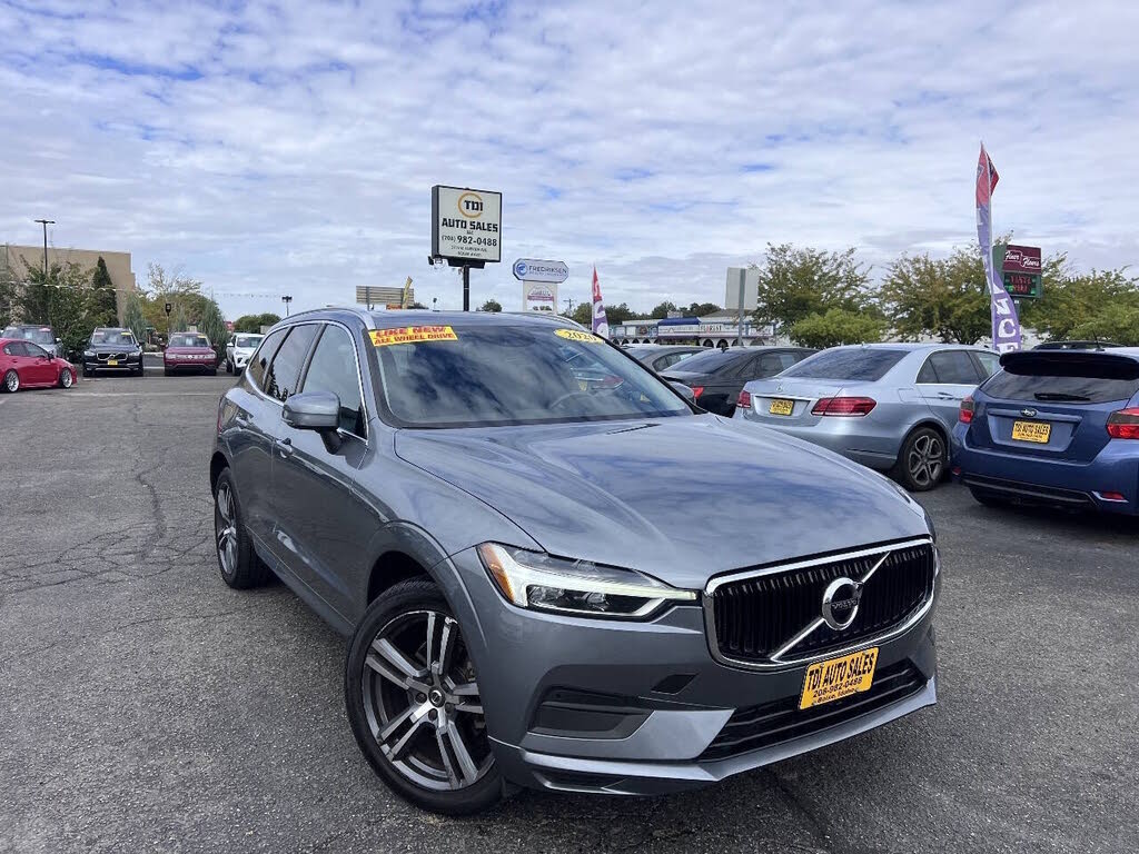 2020 Volvo XC60 T5 Momentum