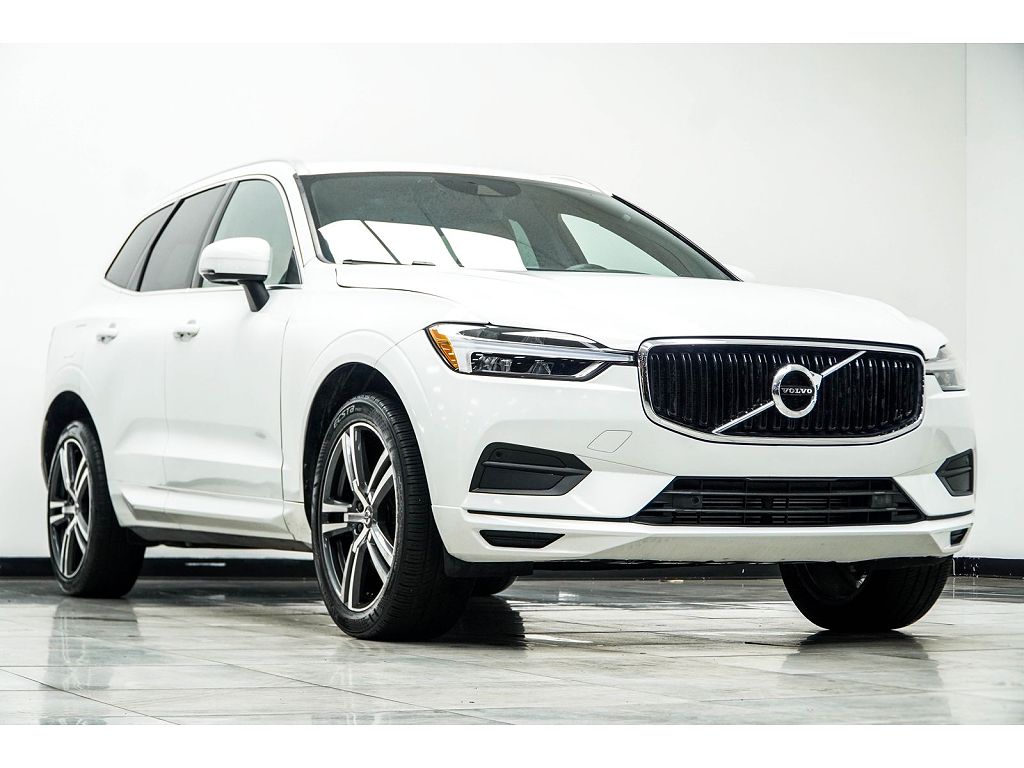2020 Volvo XC60 T5 Momentum