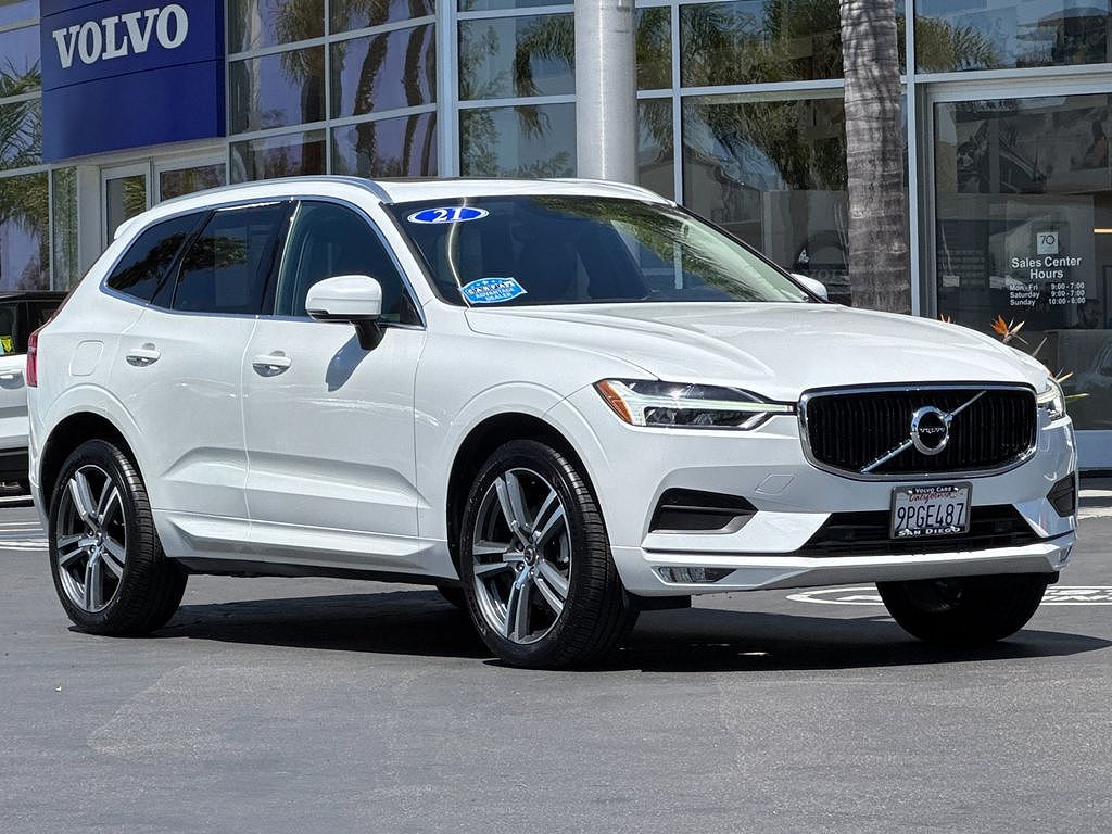 2021 Volvo XC60 T5 Momentum