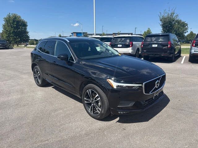2021 Volvo XC60 T5 Momentum