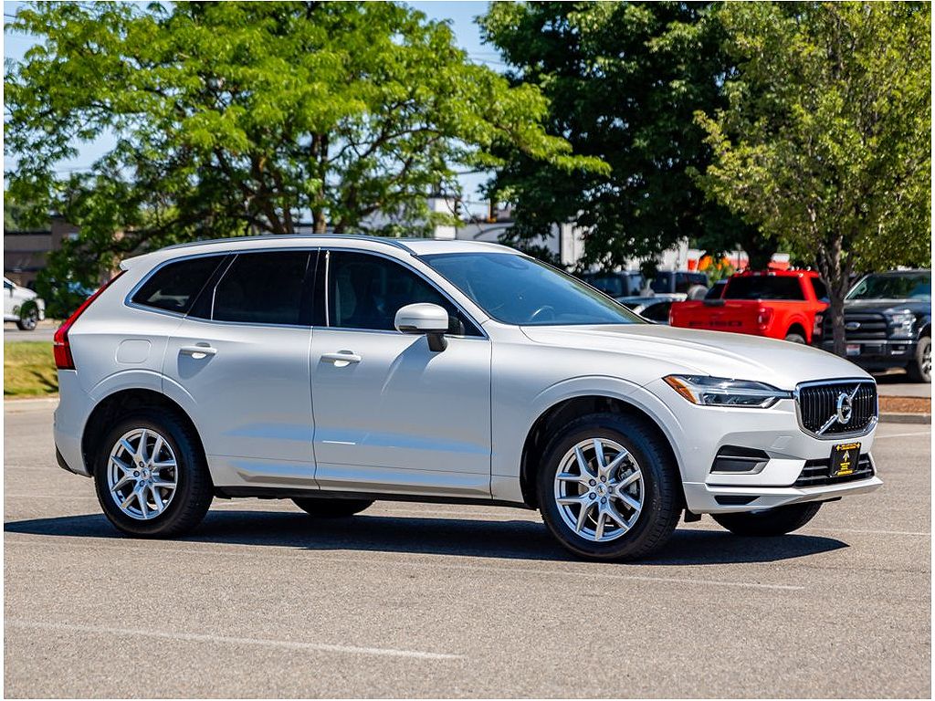 2018 Volvo XC60 T5 Momentum