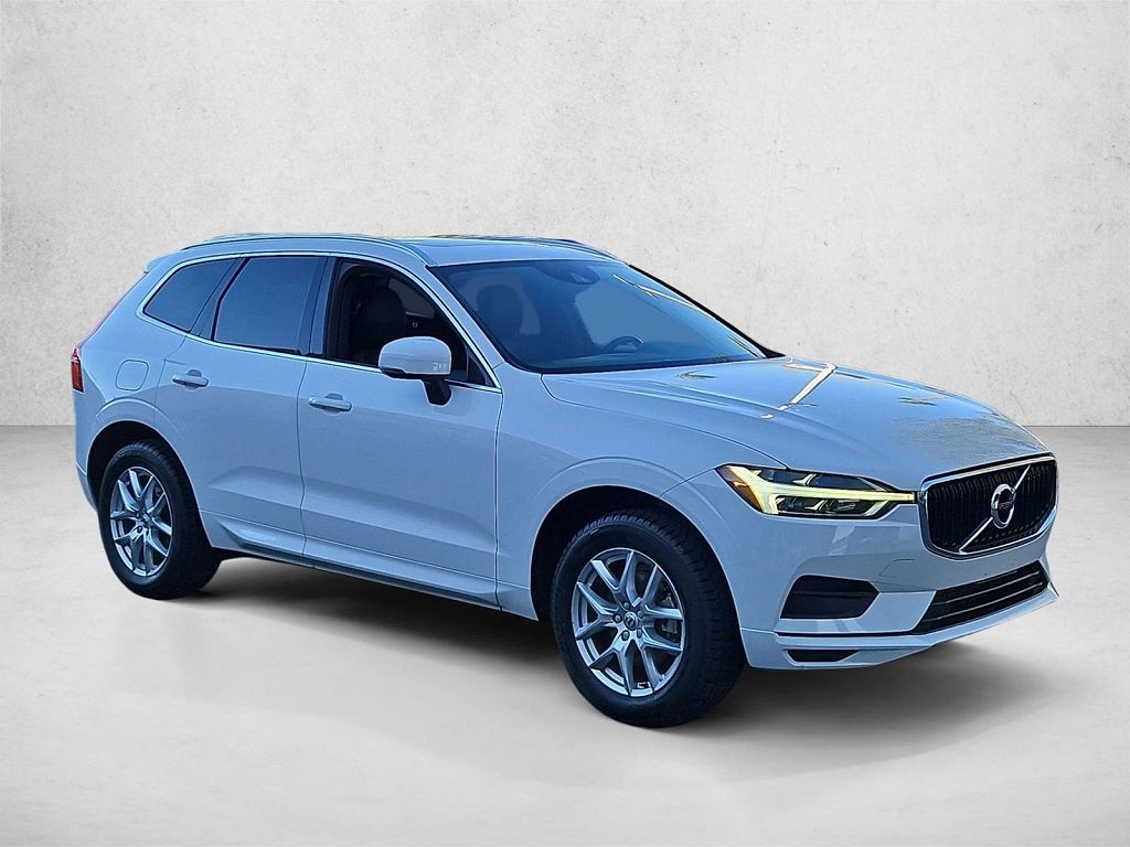 2020 Volvo XC60 T5 Momentum