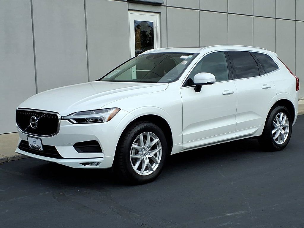 2021 Volvo XC60 T5 Momentum