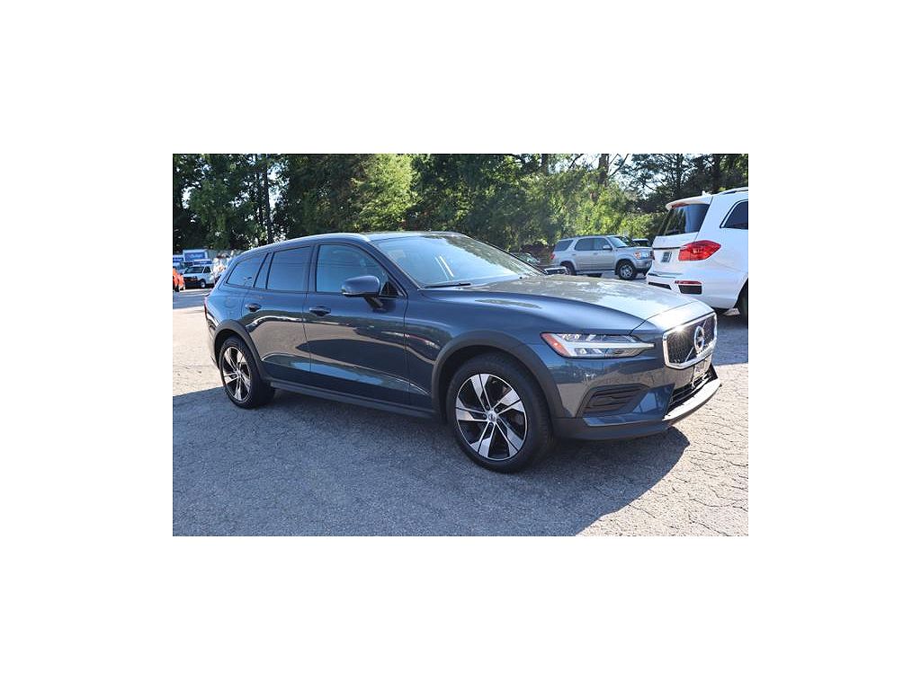 2020 Volvo V60 T5