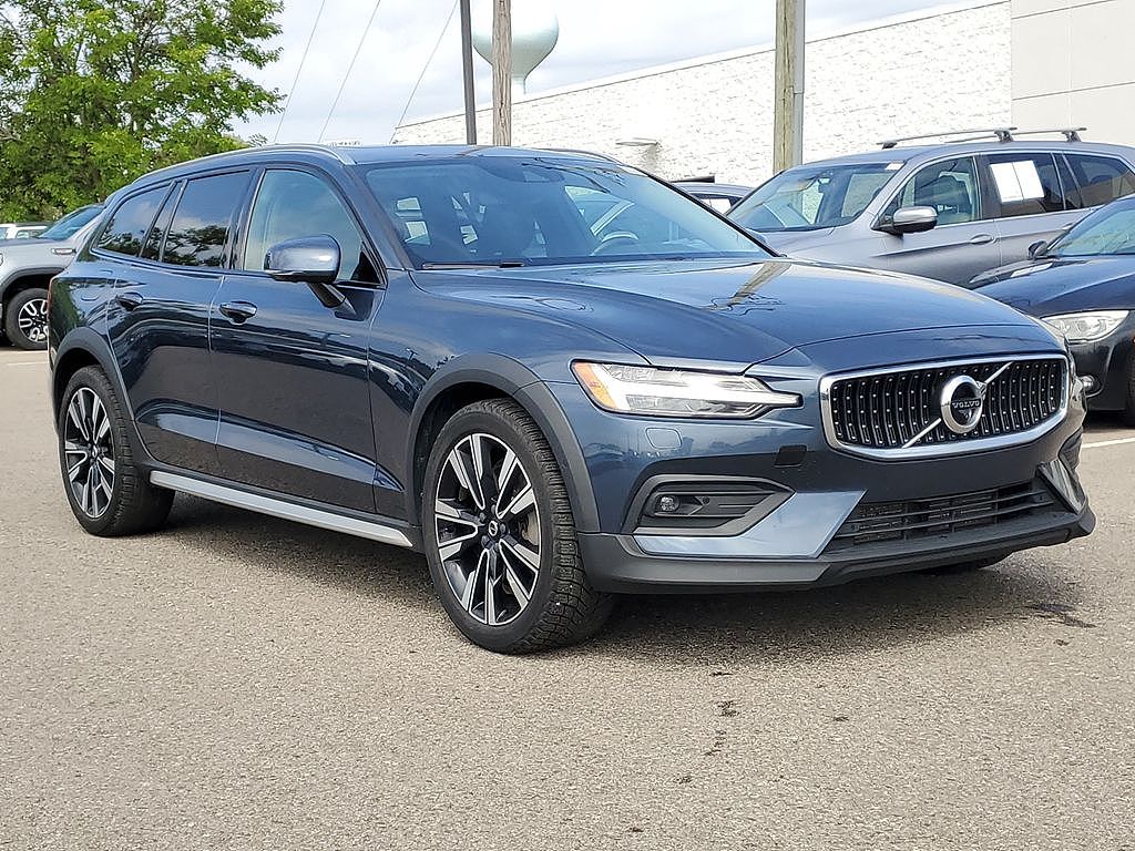 2020 Volvo V60 T5