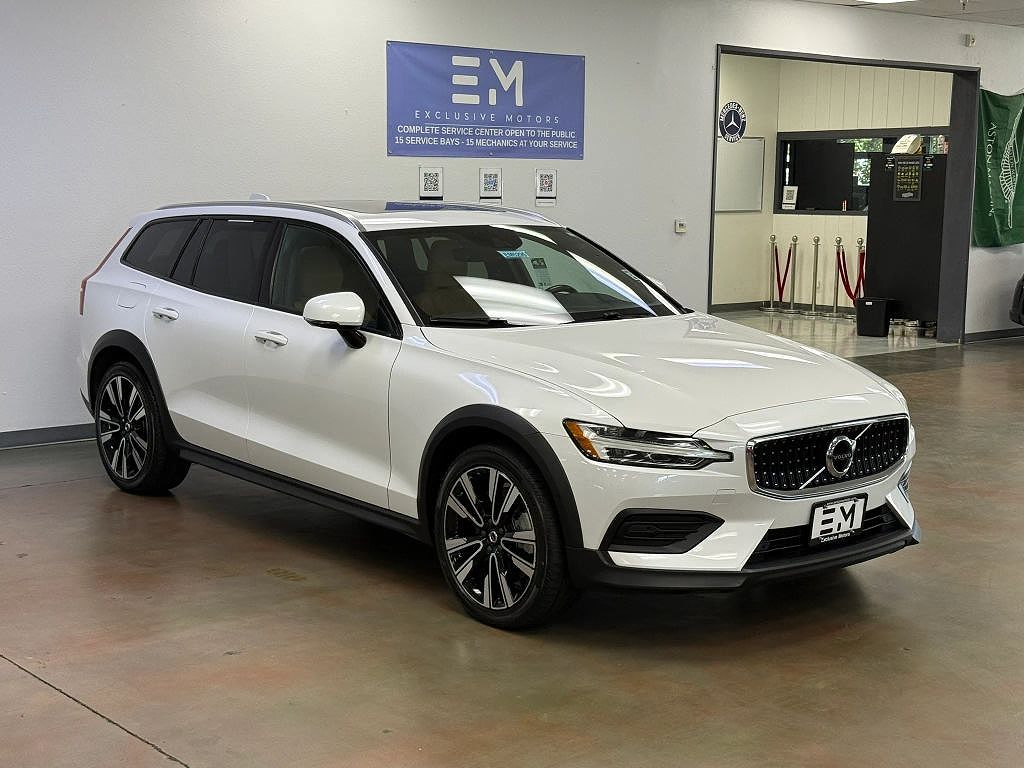 2020 Volvo V60 T5