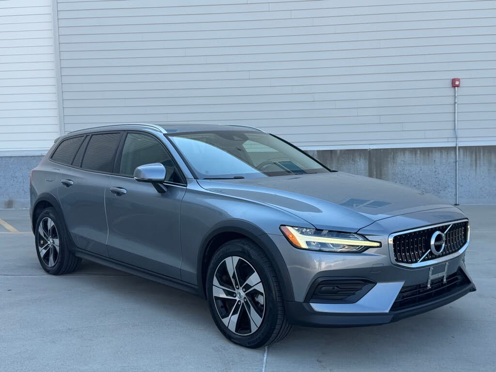 2020 Volvo V60 T5
