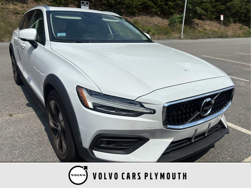 2021 Volvo V60 Cross Country T5