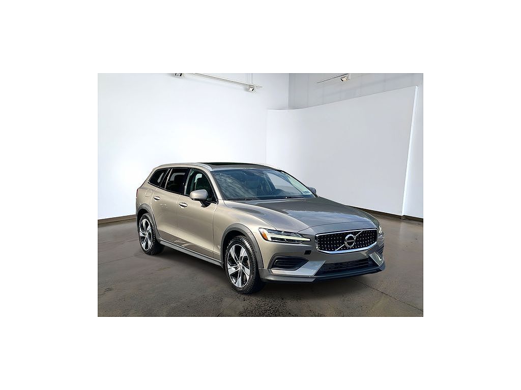 2020 Volvo V60 T5
