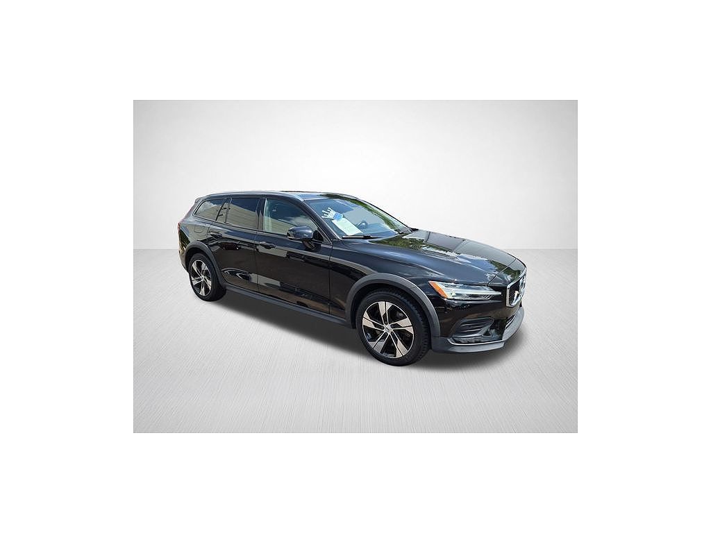 2020 Volvo V60 Cross Country T5