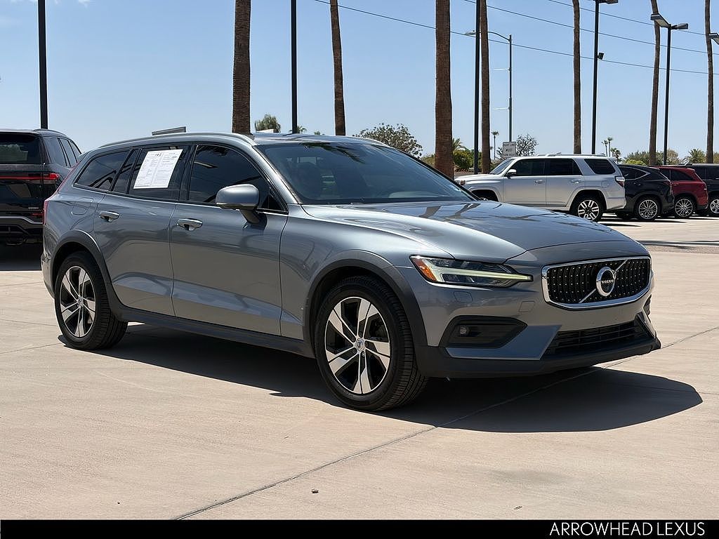 2020 Volvo V60 T5
