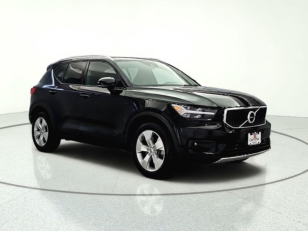 2022 Volvo XC40