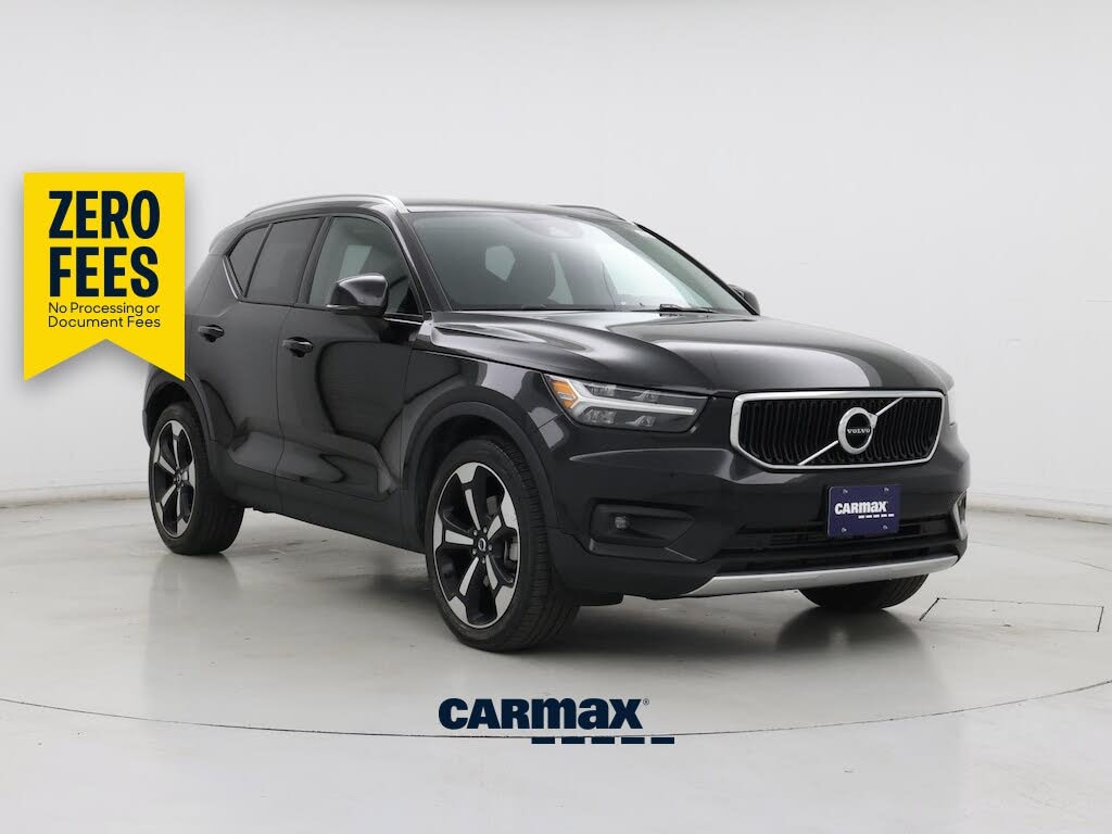 2021 Volvo XC40 T5 Momentum