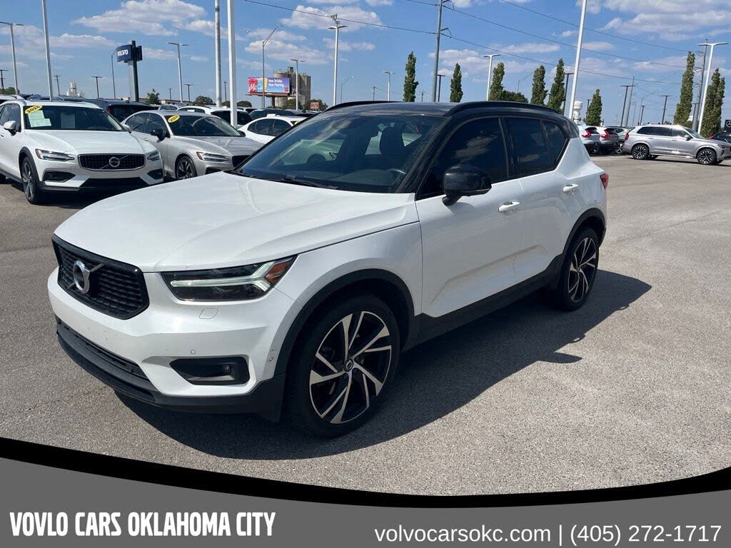 2021 Volvo XC40 T5 R-Design