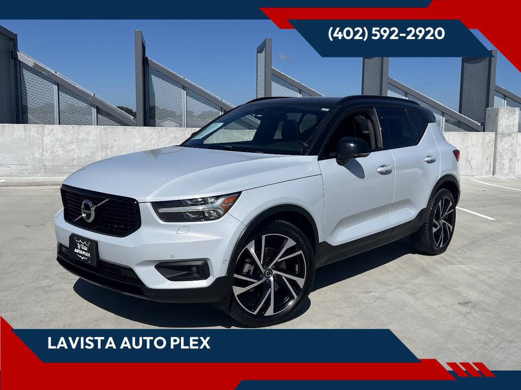 2021 Volvo XC40 T5 R-Design