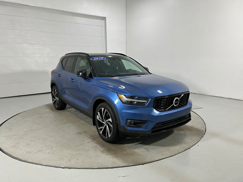 2020 Volvo XC40 T5 R-Design