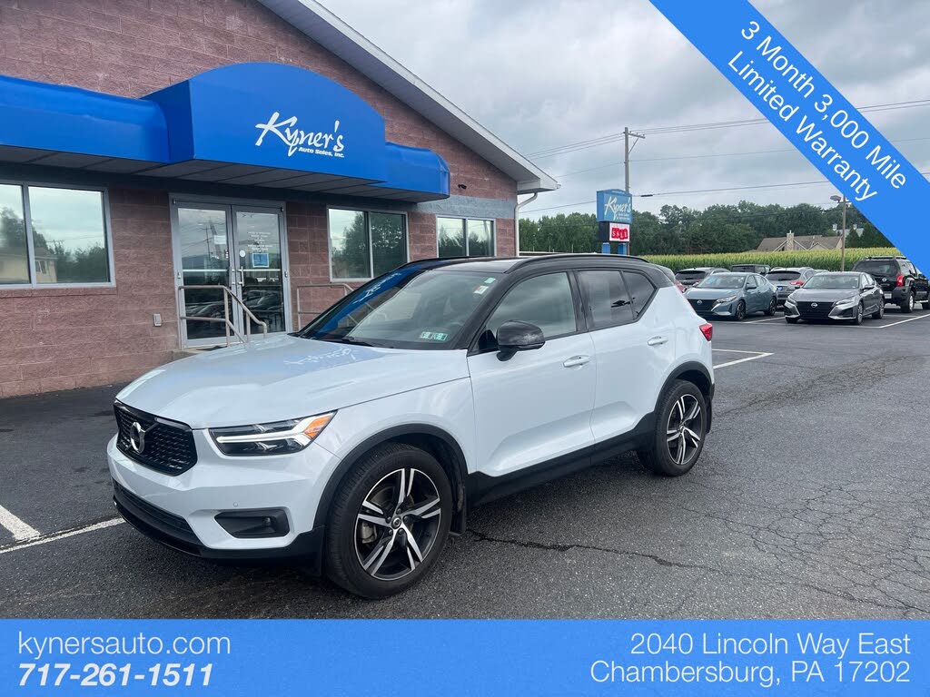 2021 Volvo XC40 T5 R-Design