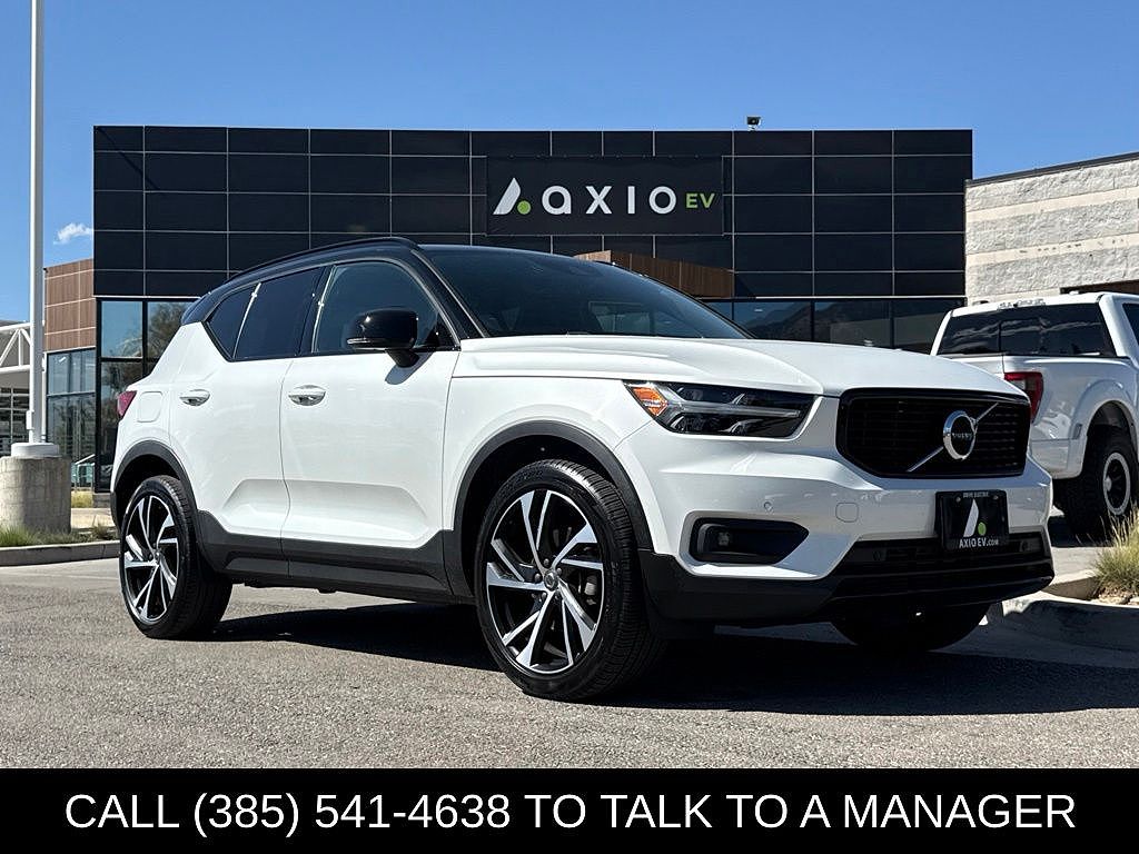 2020 Volvo XC40 T5 R-Design