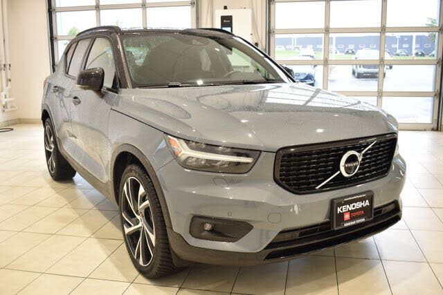 2021 Volvo XC40 T5 R-Design
