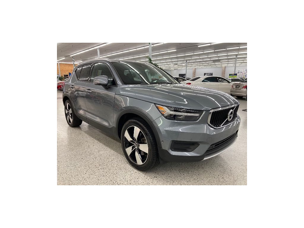 2019 Volvo XC40 T5 R-Design