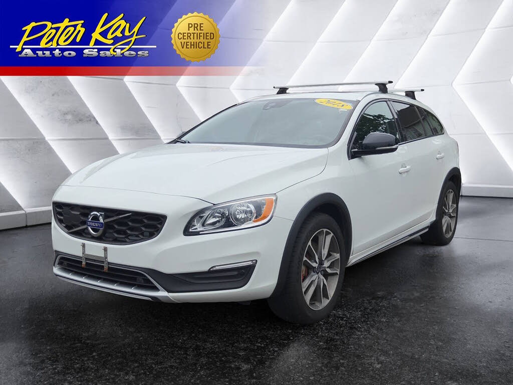 2018 Volvo V60 Cross Country T5