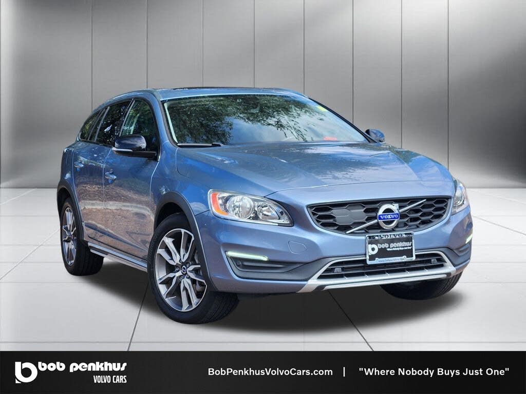 2018 Volvo V60 Cross Country T5