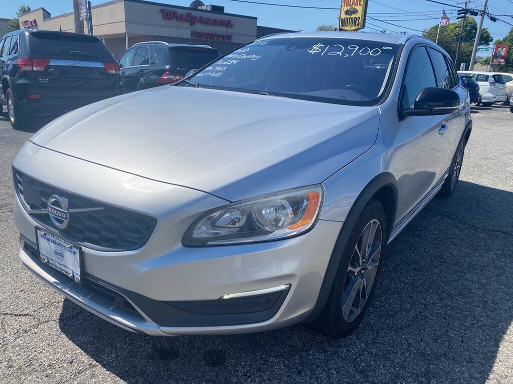 2016 Volvo V60 Cross Country T5