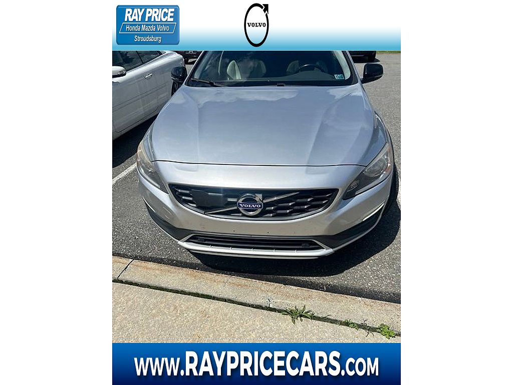 2016 Volvo V60 Cross Country T5