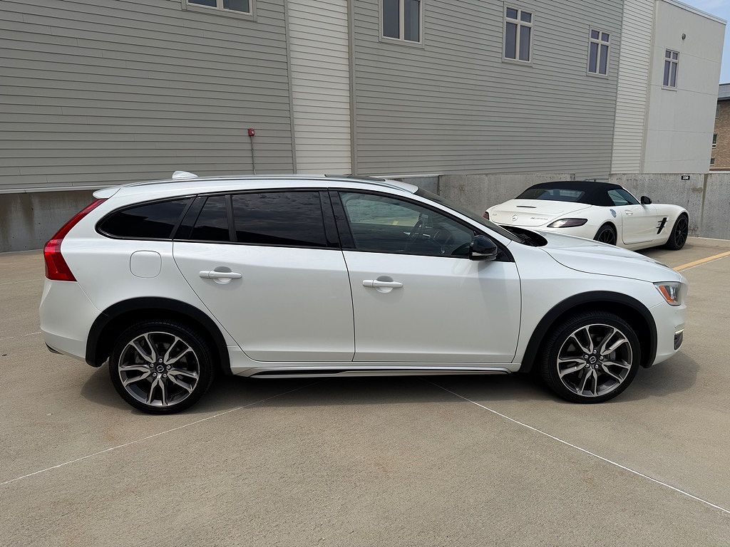 2016 Volvo V60 T5