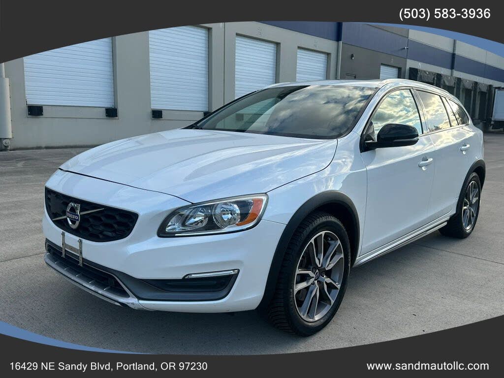 2016 Volvo V60 Cross Country T5