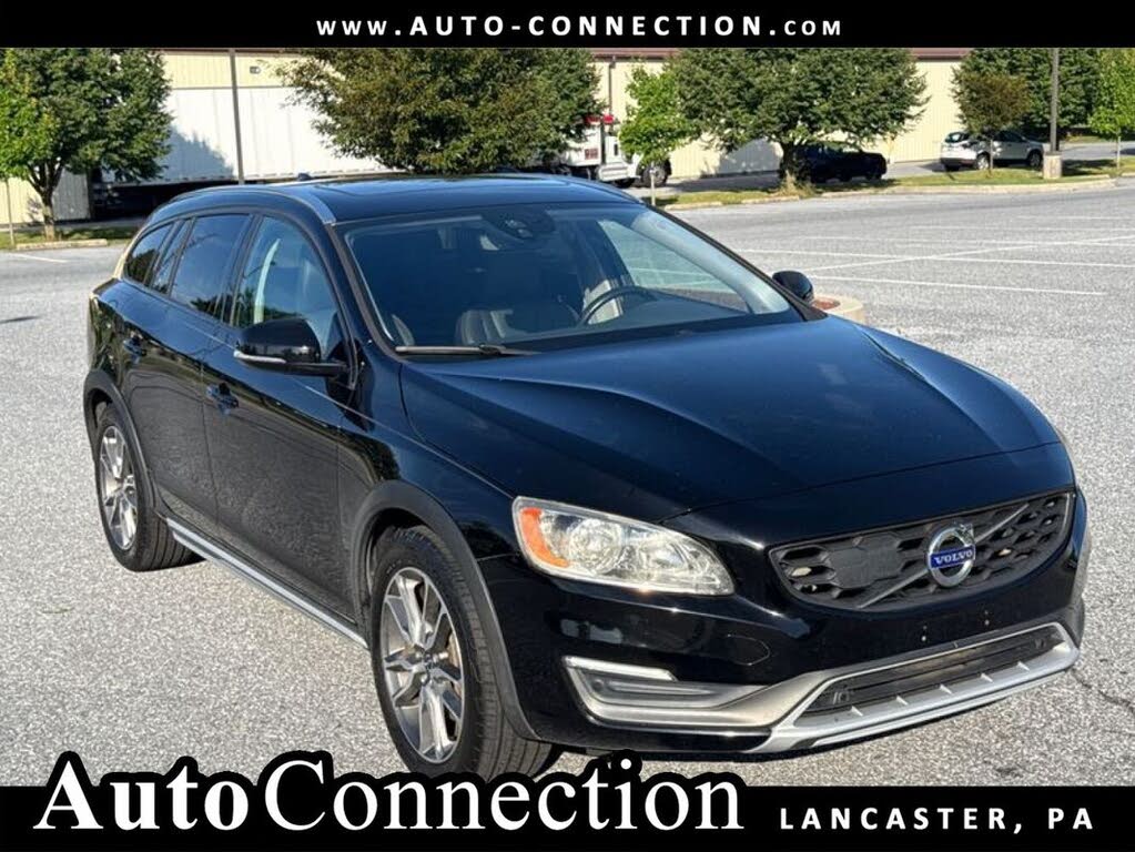 2016 Volvo V60 Cross Country T5
