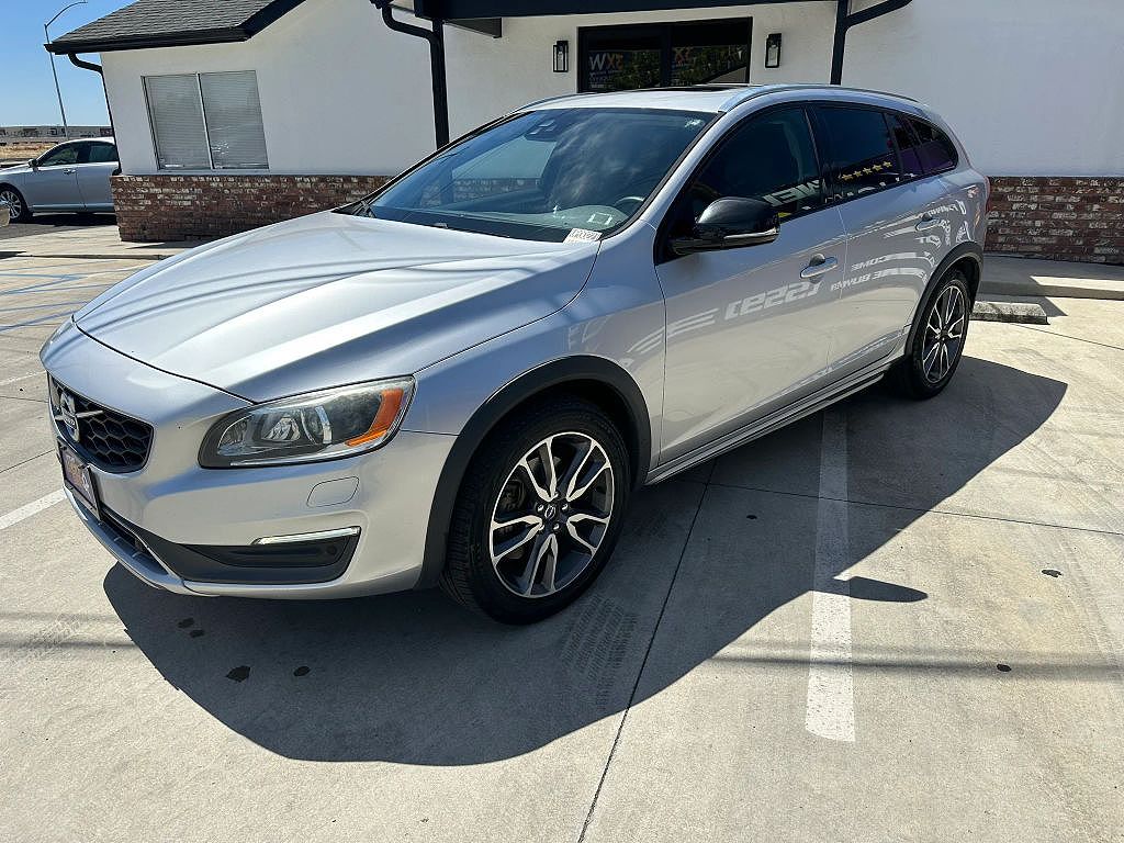 2016 Volvo V60 T5 Platinum