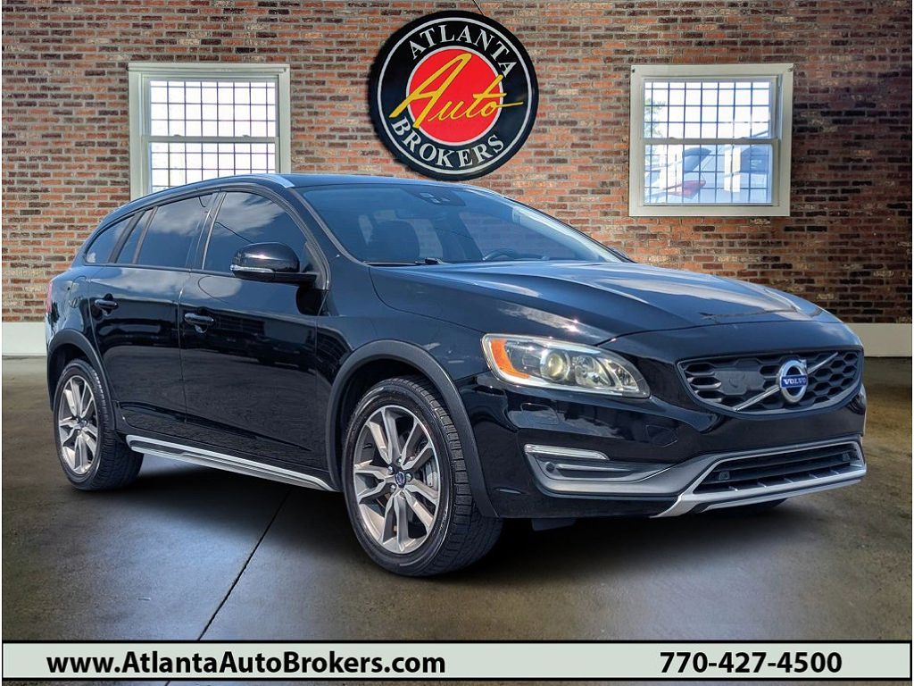 2015 Volvo V60 Cross Country T5 Platinum