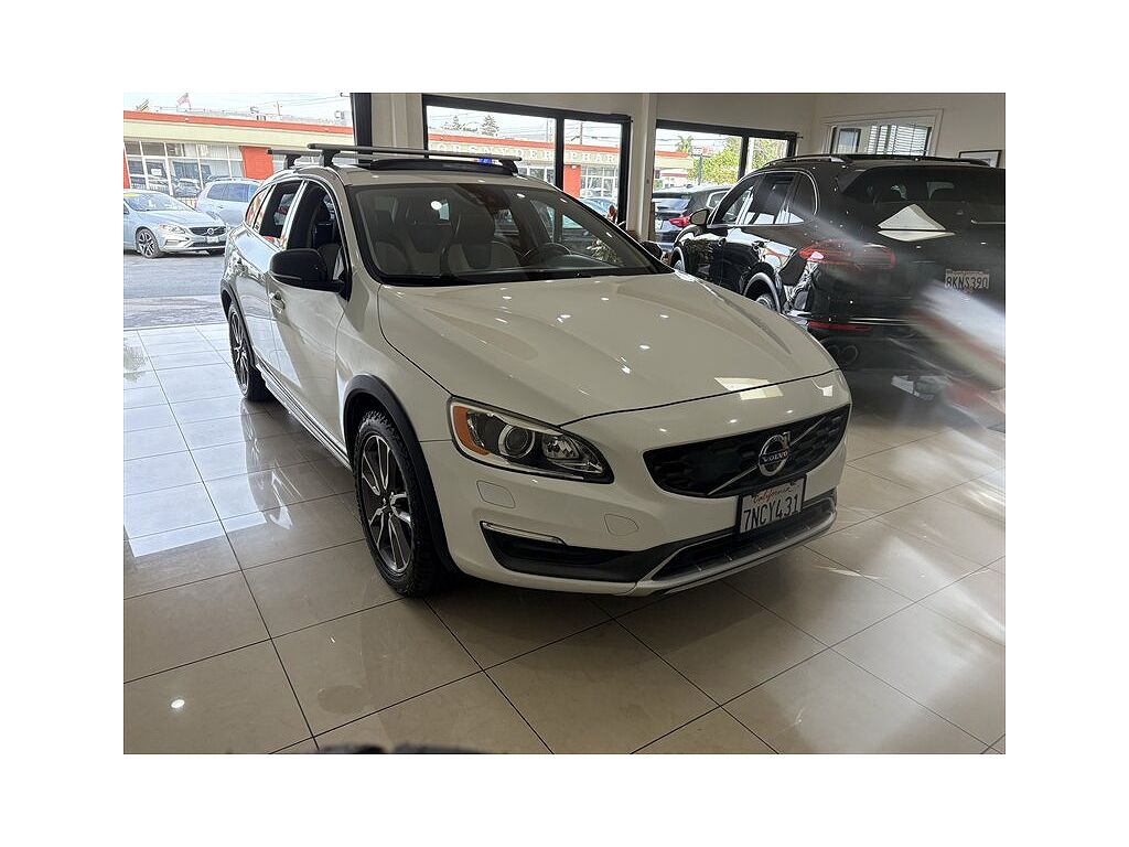 2016 Volvo V60 T5 Platinum
