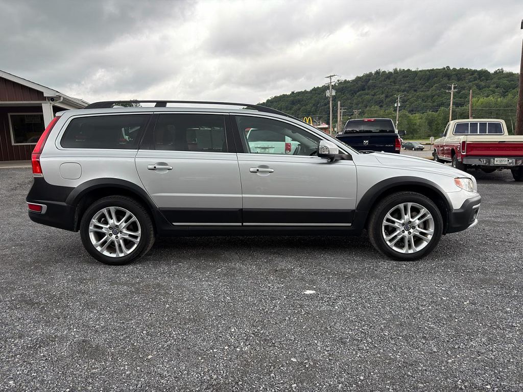 2016 Volvo XC70 T5 Platinum