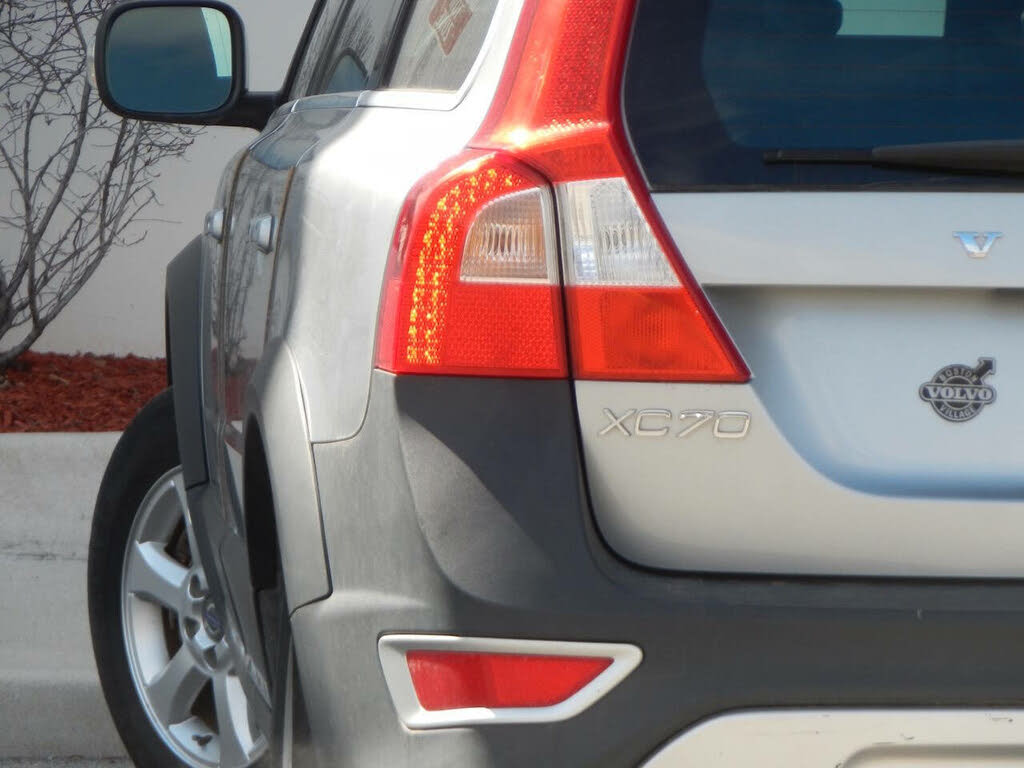 2010 Volvo XC70 3.2